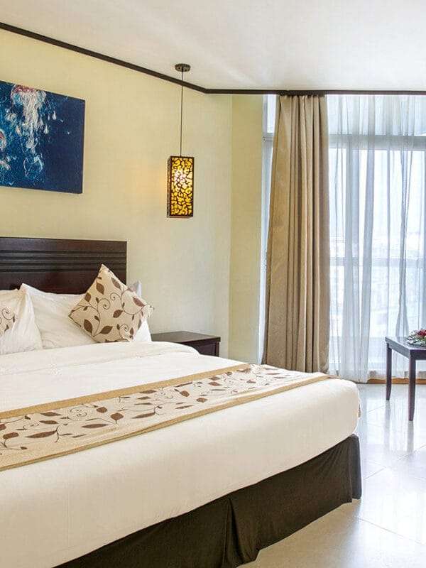 Super Deluxe family room ensures that your stay is both relaxing and enjoyable